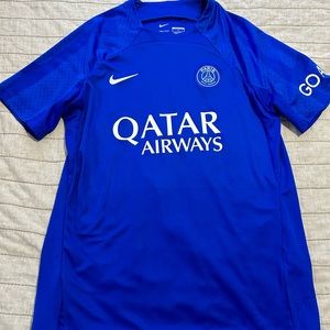 Paris Saint-Germain 22/23 Training Kit